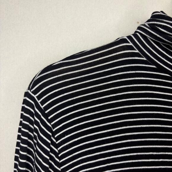 SO Womens Black & White Striped Long Sleeve Turtle Neck Size XXL - Picture 3 of 5